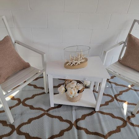 C & Y Guesthouse West Chase Extérieur photo
