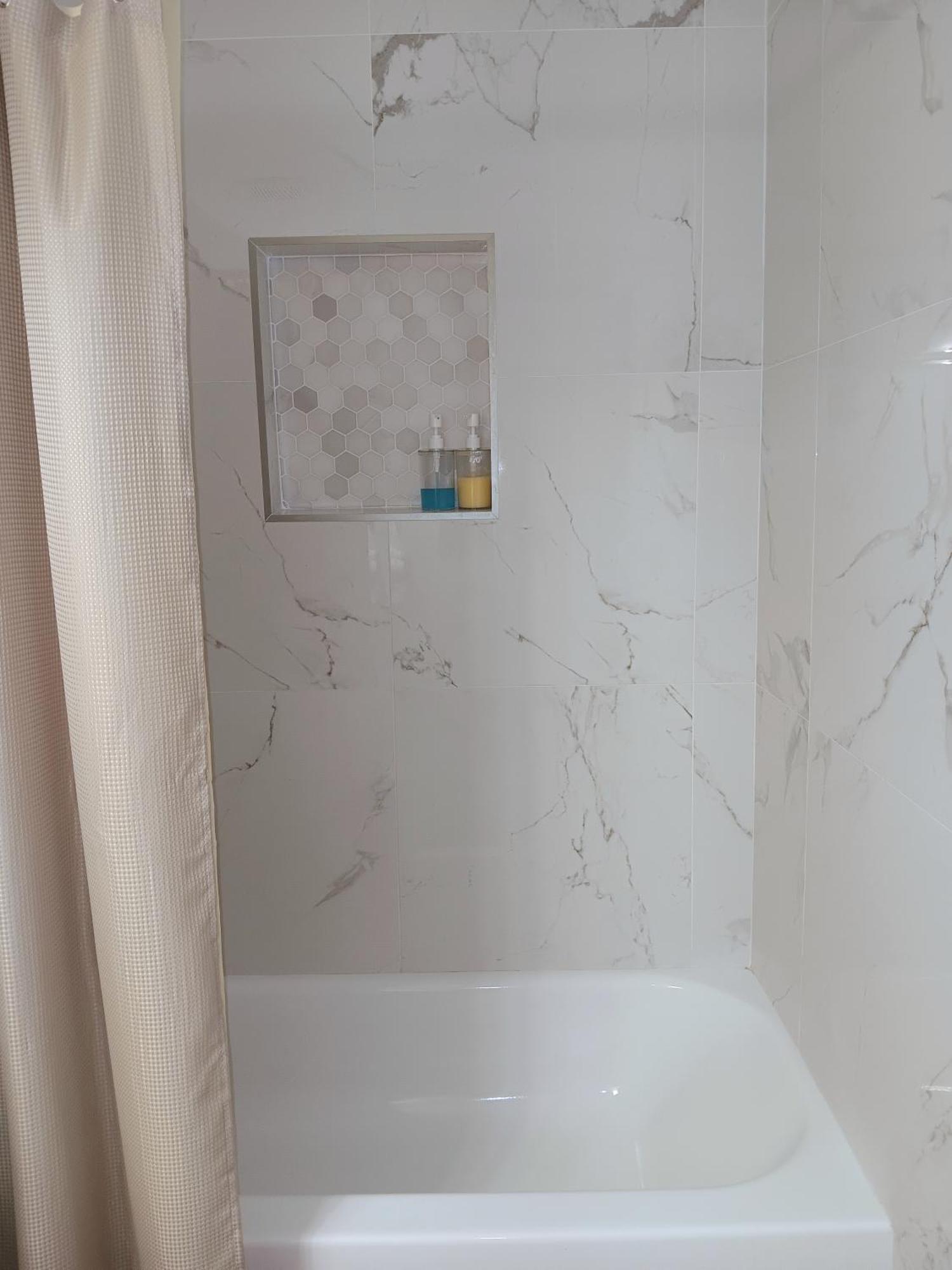 C & Y Guesthouse West Chase Extérieur photo